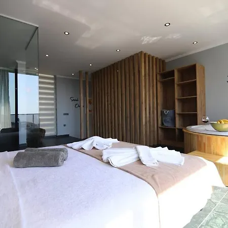 Mermaid. Doganin Icinde Size Ait Huzur Dolu, Modern Bir Ev. * Kaş